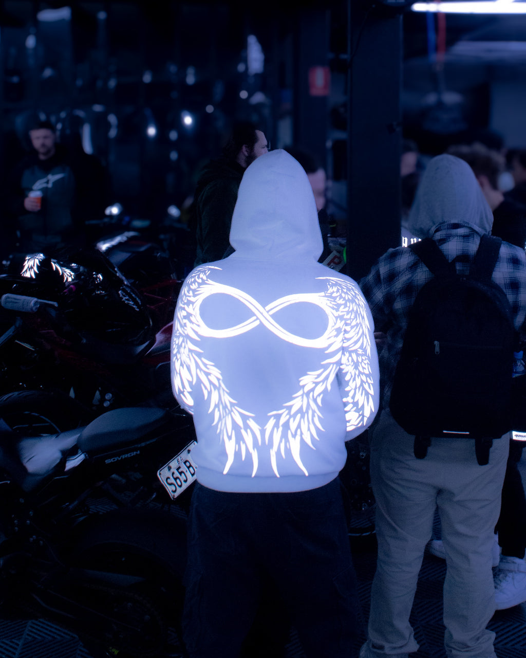 WHITEOUT Infinity Wings V1